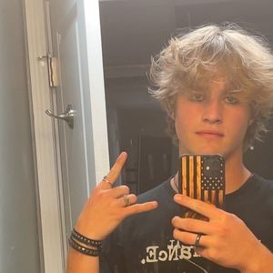 Meet your Posher, Gabe